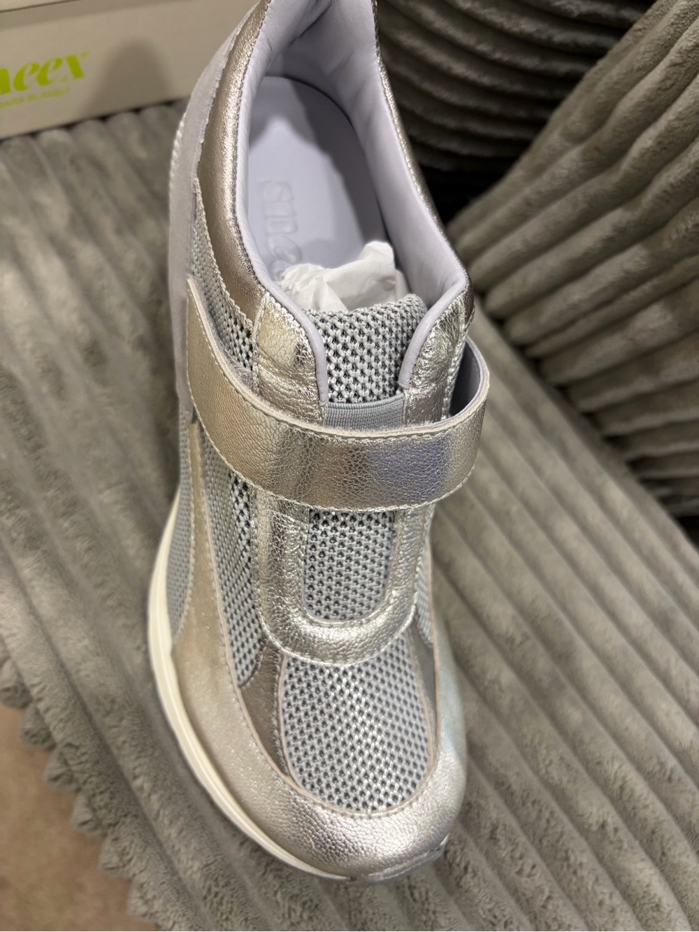 The Tepper Hy-Heel by Sneex - Picture 4 of 6